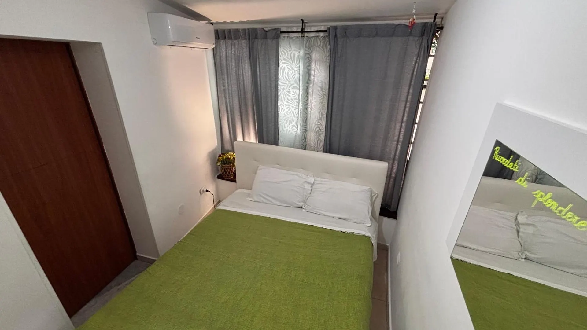 Holiday home Rosso Napoli Locazioni Brevi Villa