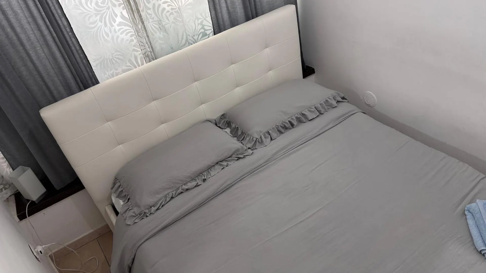 Holiday home Rosso Napoli Locazioni Brevi Villa Italy